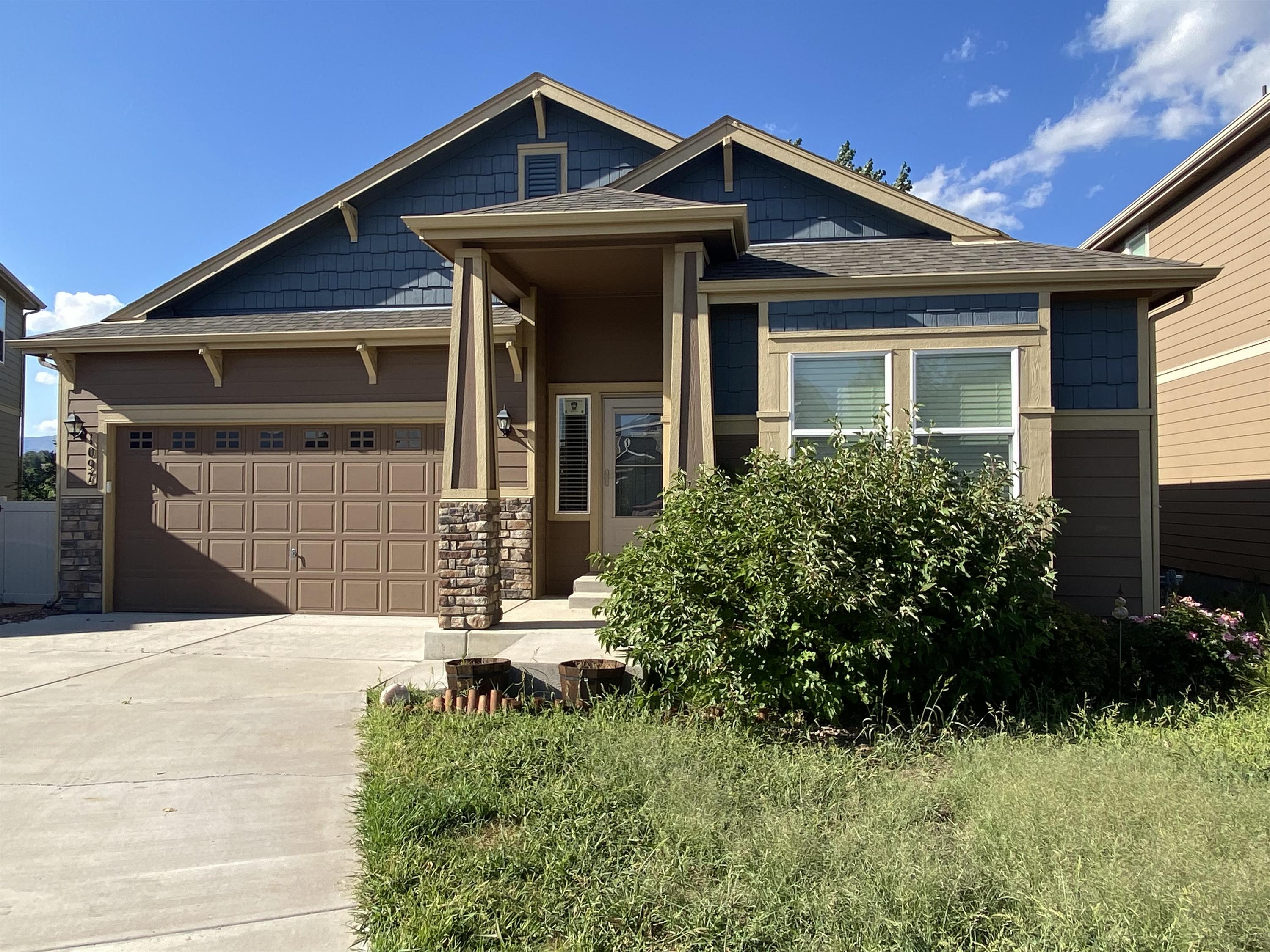 1097 Antrim Loop